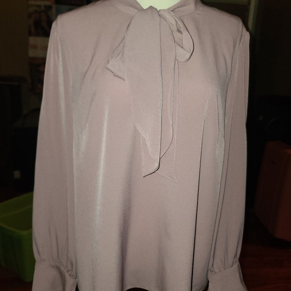 Long sleeve with bow